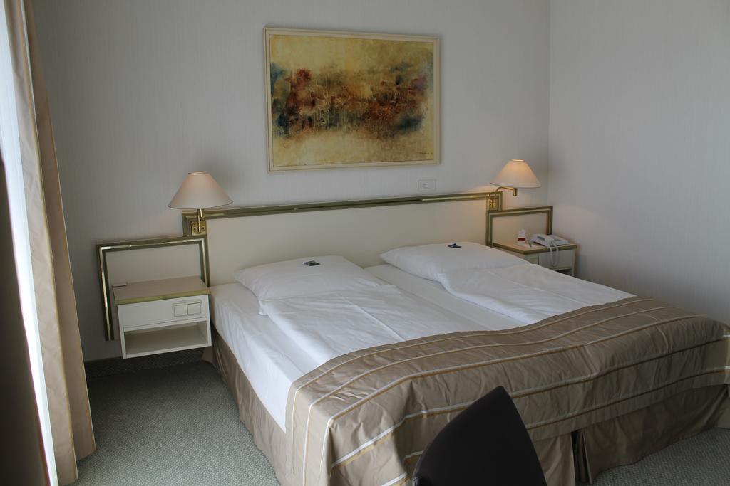 Panoramahotel Waldenburg Waldenburg  Room photo